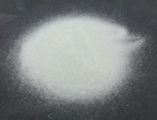 騰博機械磨料——玻璃珠-磨料簡介 騰博系列玻璃珠根據(jù)粒徑范圍、 質(zhì)量百分比不同，大致把玻璃珠分為2種，噴砂機械噴砂和拋光玻璃珠。···
